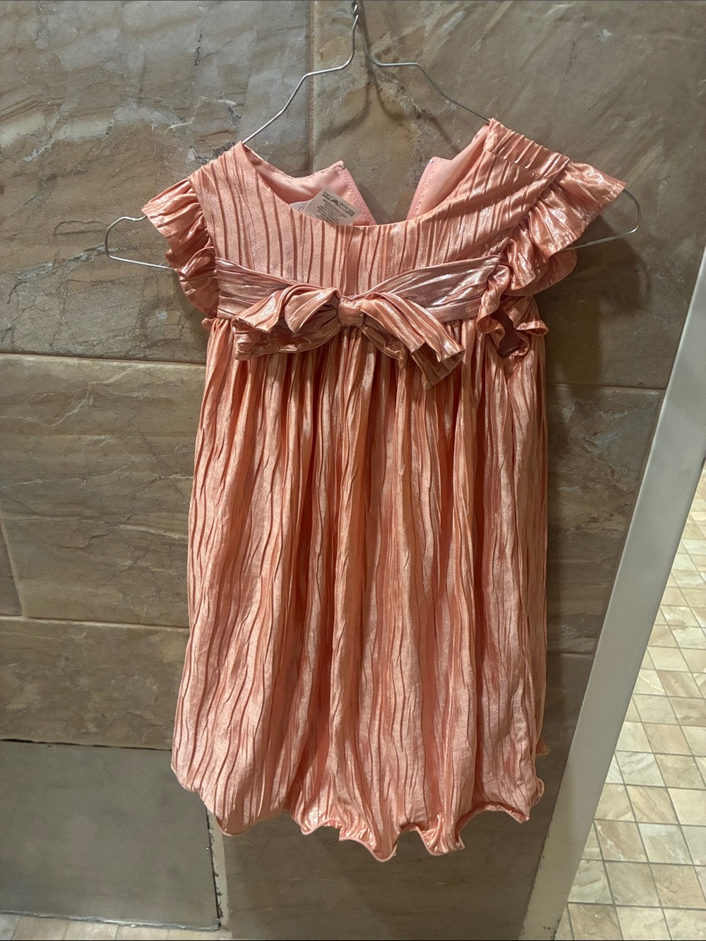 Bonnie Jean girls 6 peach bow dress